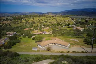 12548 Country Rd, Valley Center, CA 92082 - Photo 35