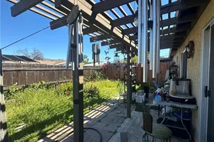 2174 Avenida Olivos, Hemet, CA 92545 - Photo 9