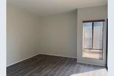 437 E E Palm Ave # 201, Burbank, CA 91501 - Photo 25