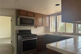 437 E E Palm Ave # 201, Burbank, CA 91501 - Photo 15
