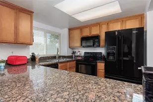 31909 Del Cielo Este, Bonsall, CA 92003 - Photo 11