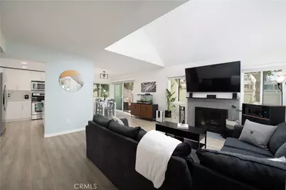 333 N Melrose Drive #E, Vista, CA 92083 - Photo 9
