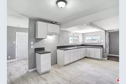 25372 Agate, Barstow, CA 92311 - Photo 3