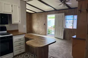 227 Bluebird Ln, Oceanside, CA 92057 - Photo 9