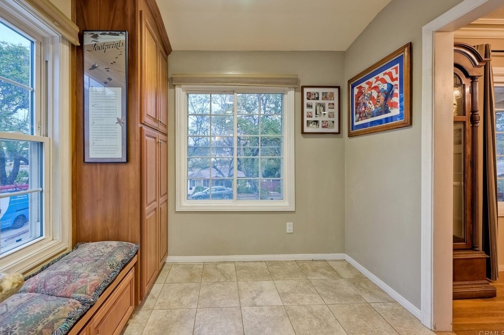 8845 Greenview Pl, Spring Valley CA  91977-1018 exterior