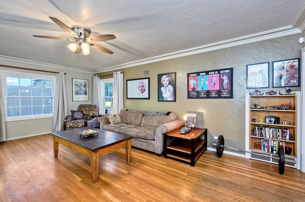 8845 Greenview Pl, Spring Valley CA  91977-1018 exterior