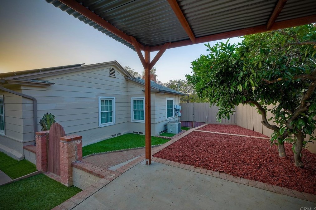 8845 Greenview Pl, Spring Valley CA  91977-1018 exterior