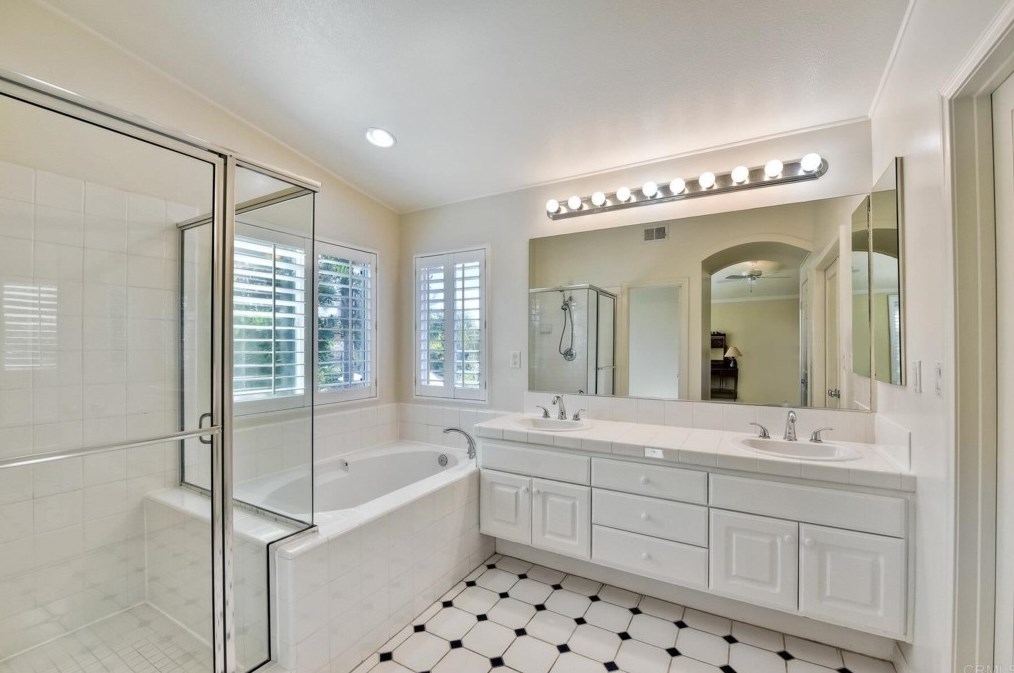 1118 Pacifica Ave, Chula Vista CA  91913-1550 exterior