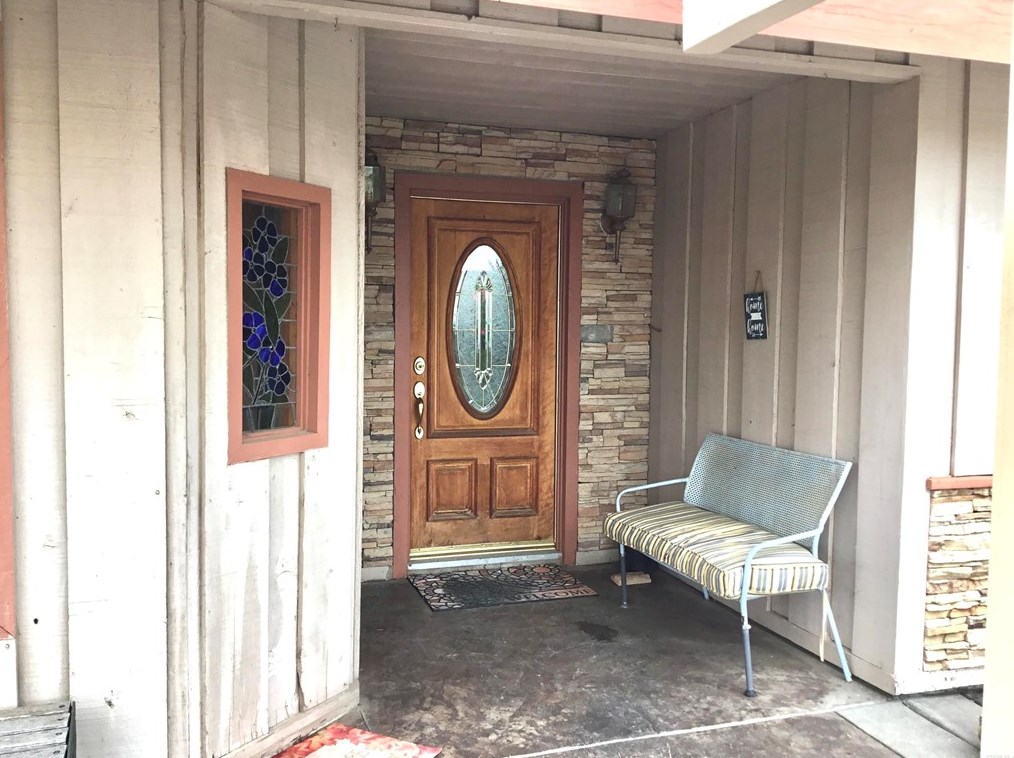 4592 Sleeping Indian Rd, Fallbrook CA  92028-8873 exterior