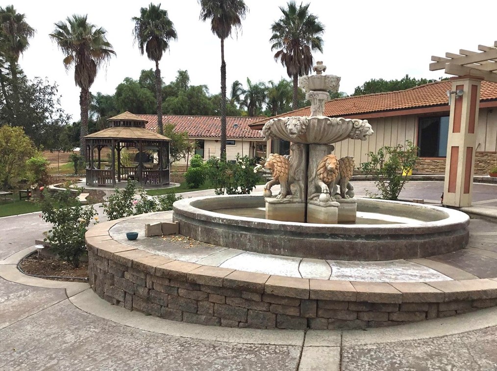 4592 Sleeping Indian Rd, Fallbrook CA  92028-8873 exterior