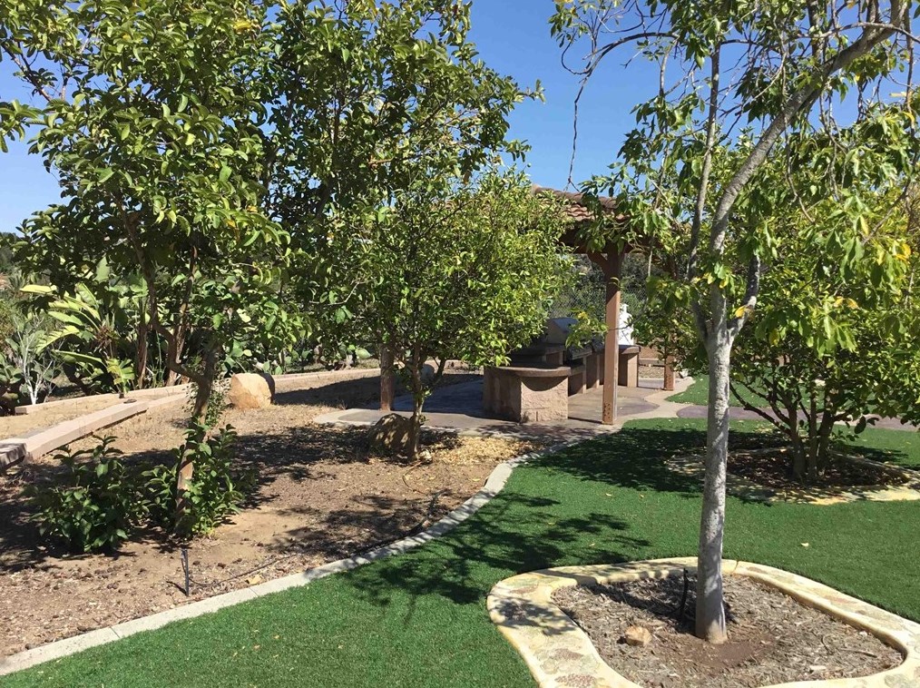 4592 Sleeping Indian Rd, Fallbrook CA  92028-8873 exterior