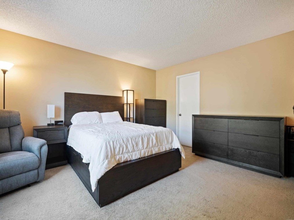 1268 Avocado Ave, Escondido CA  92026-2417 exterior