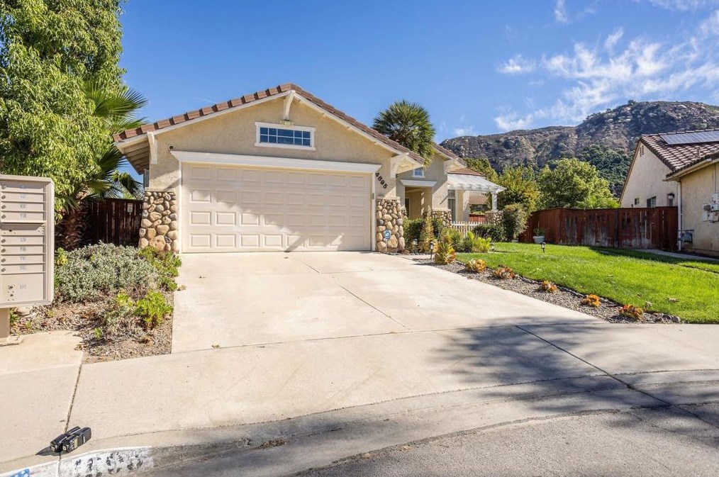 4895 Lake Shore Pl, Fallbrook CA  92028-7827 exterior