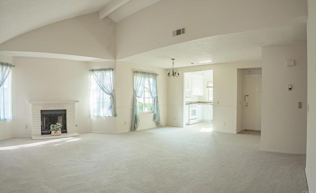 464 Nantucket Gln, Escondido CA  92027-2761 exterior