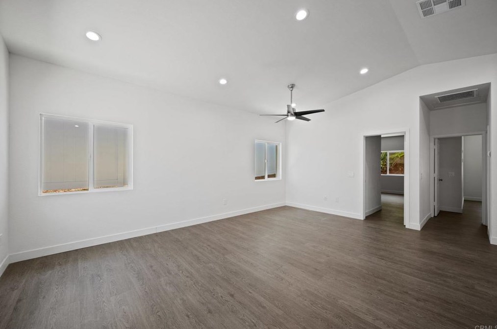 826 Masters Dr, Oceanside, CA 92057