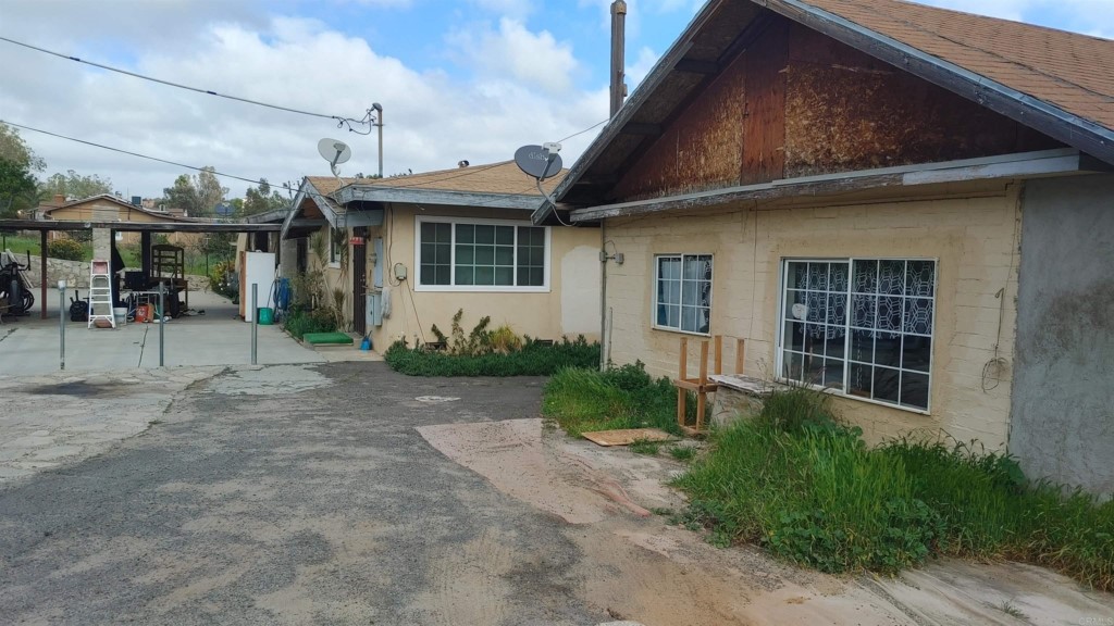 734 S Stage Coach Ln, Fallbrook, CA 92028 MLS NDP2301139 Coldwell