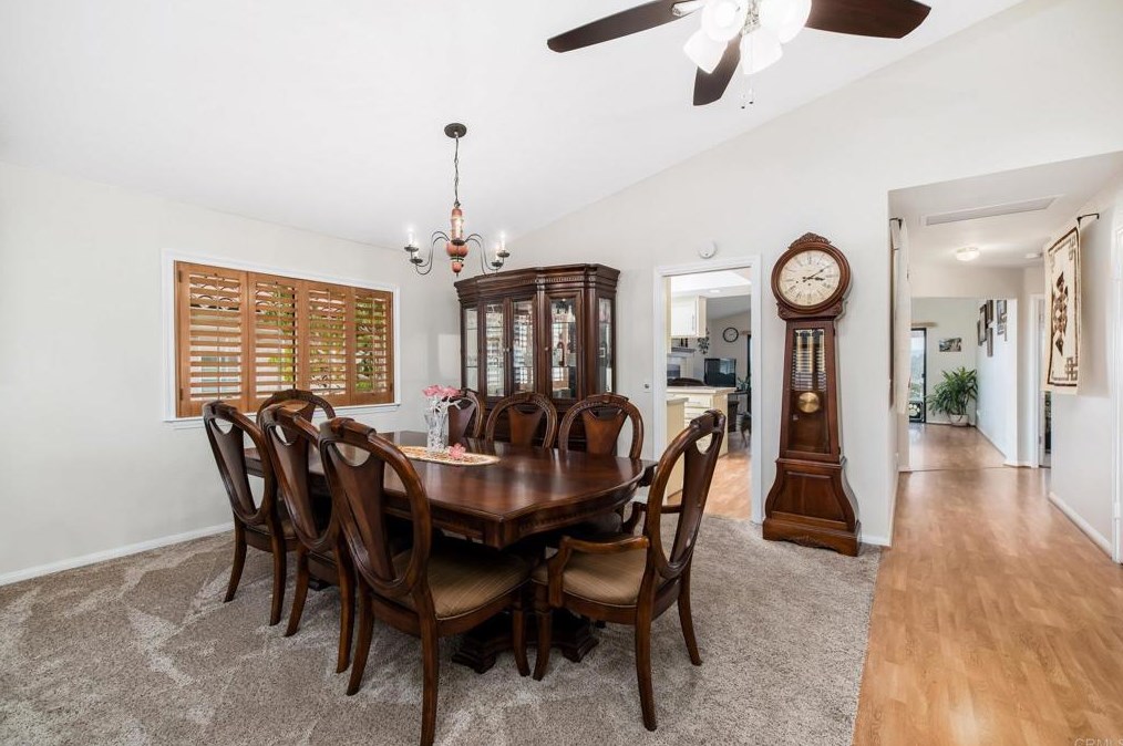 1039 Ridge Heights Dr, Fallbrook CA  92028-3672 exterior