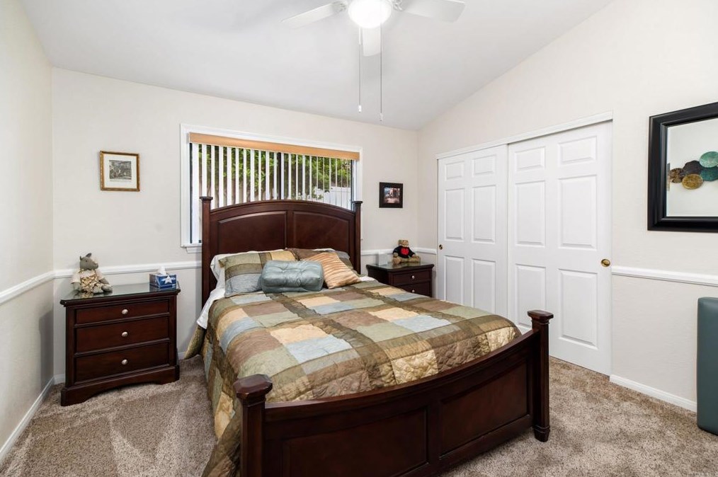 1039 Ridge Heights Dr, Fallbrook CA  92028-3672 exterior