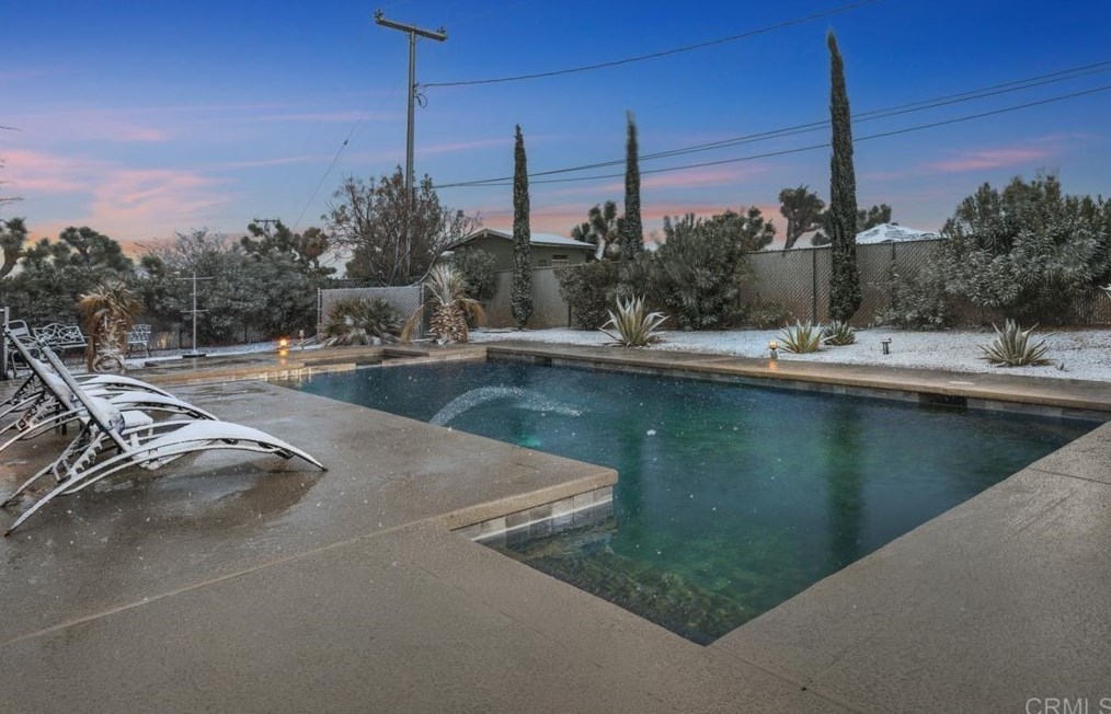 8265 Balsa Ave, Yucca Valley CA  92284-6112 exterior