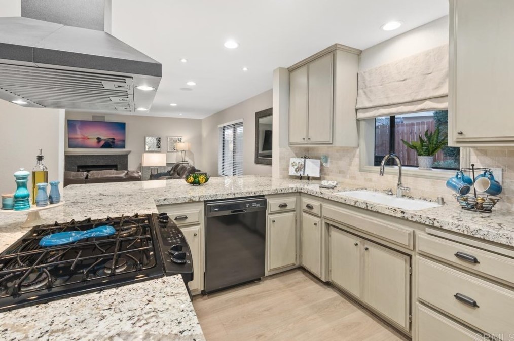 8265 Balsa Ave, Yucca Valley CA  92284-6112 exterior