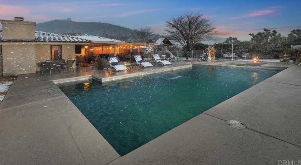 8265 Balsa Ave, Yucca Valley CA  92284-6112 exterior