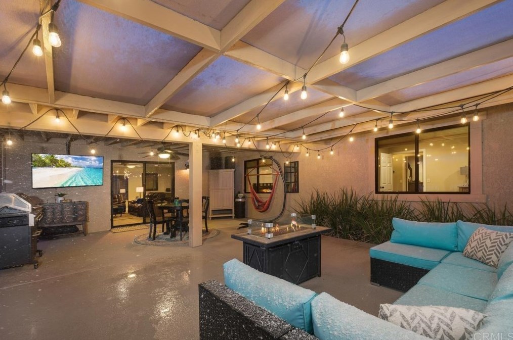 8265 Balsa Ave, Yucca Valley CA  92284-6112 exterior