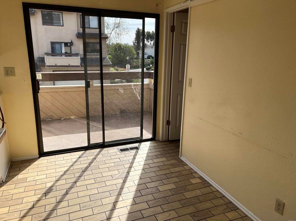 2510 Woodlands Way, Oceanside, CA 92054