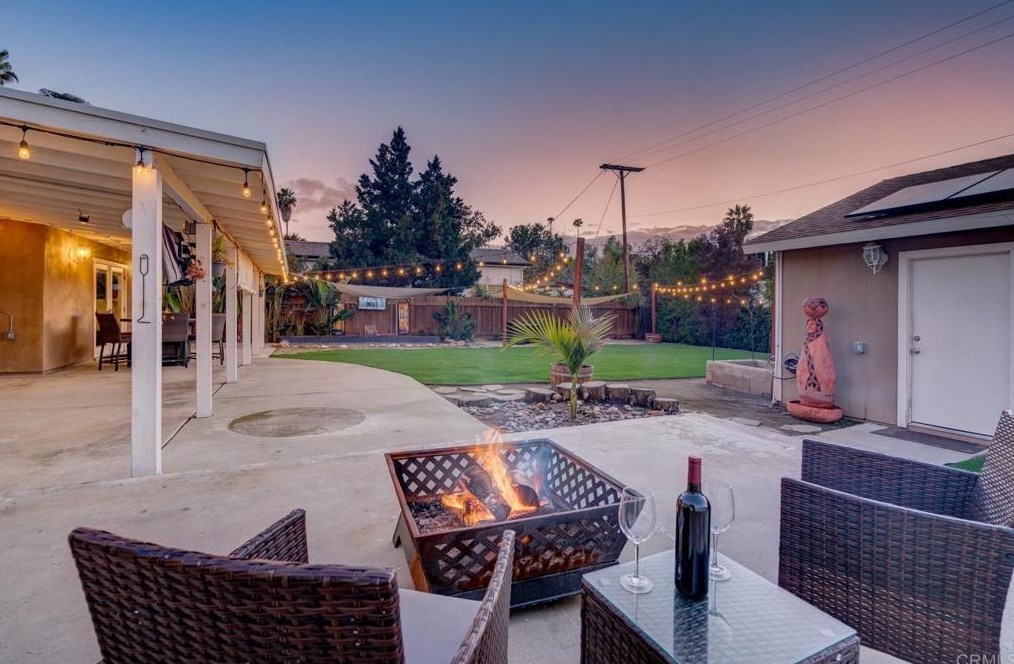 1925 Alexander Dr, Escondido CA  92025-6404 exterior