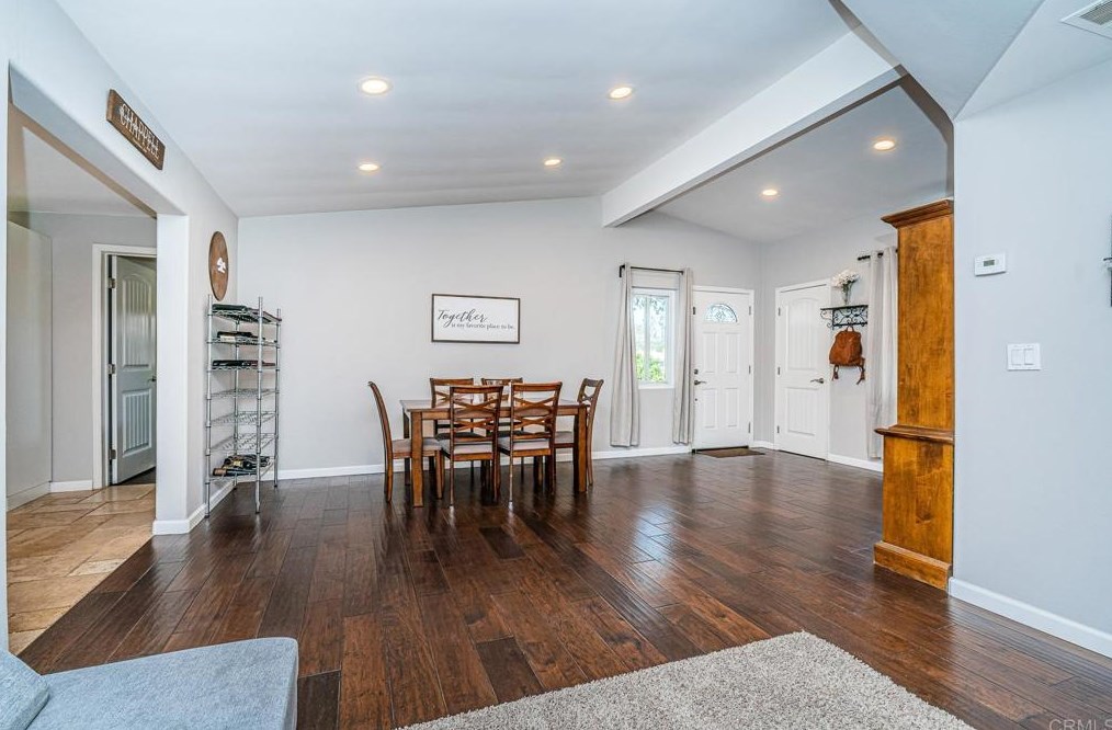 1925 Alexander Dr, Escondido CA  92025-6404 exterior