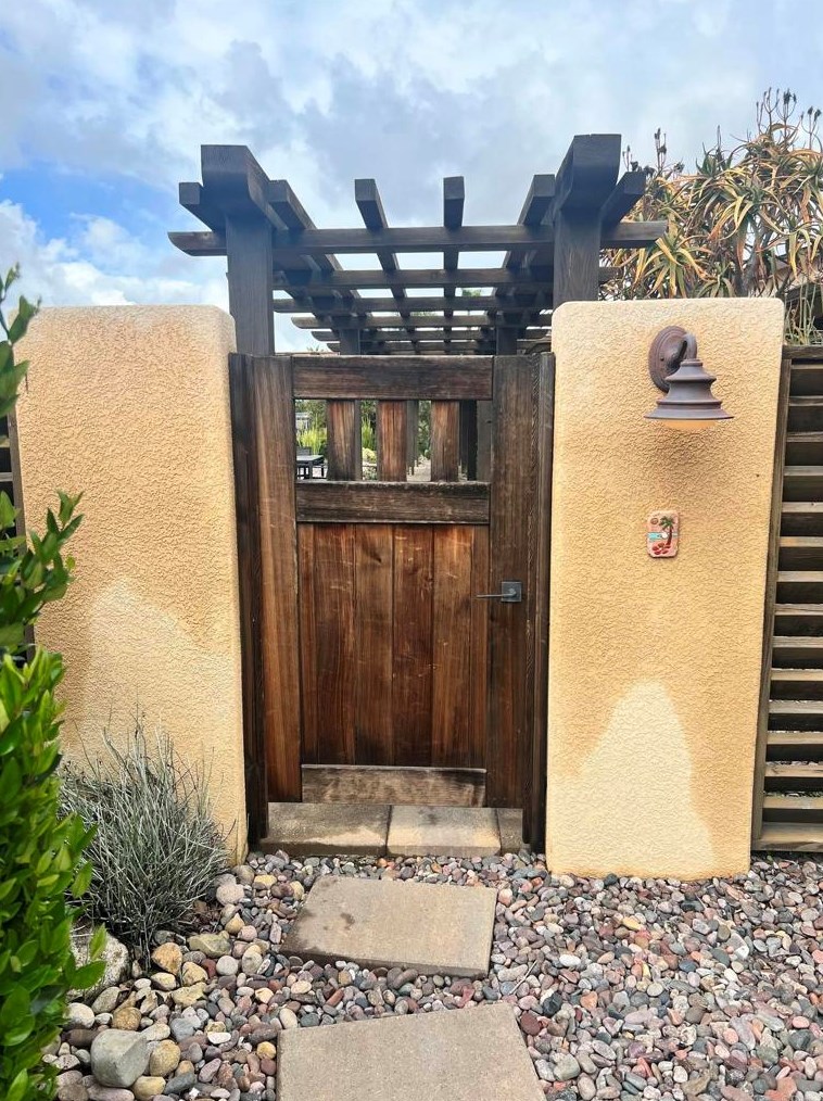3428 Sunset Dr, Fallbrook CA  92028-9579 exterior