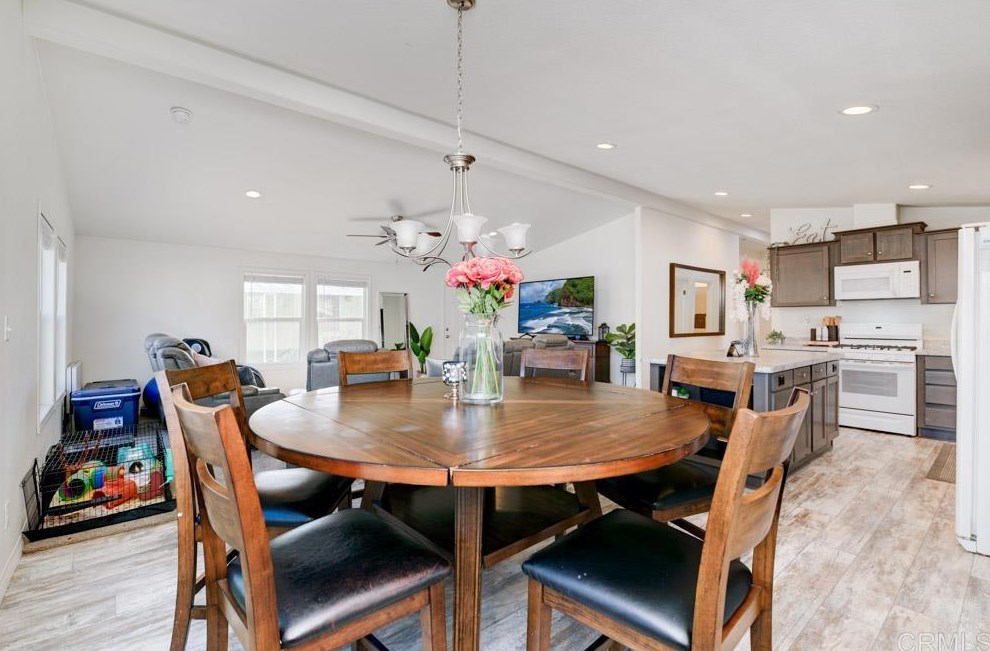 13613 Poinsettia Dr, Poway CA  92064-4025 exterior