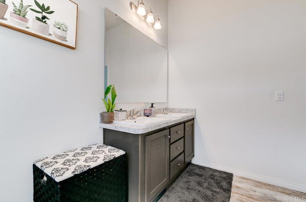 13613 Poinsettia Dr, Poway CA  92064-4025 exterior