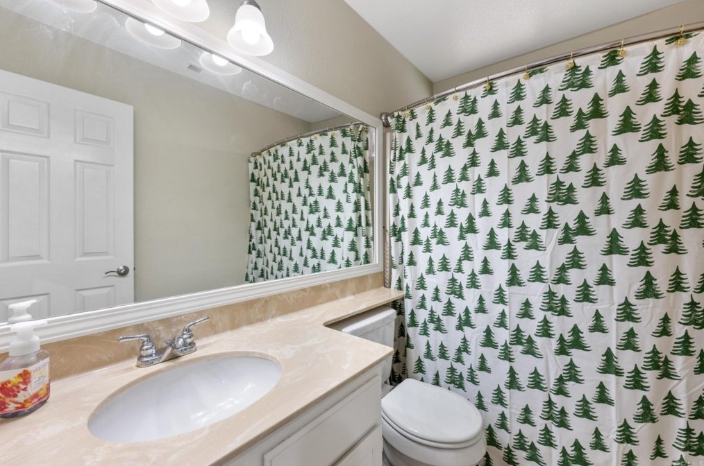 39361 San Thomas Ct, Murrieta CA  92562-4537 exterior