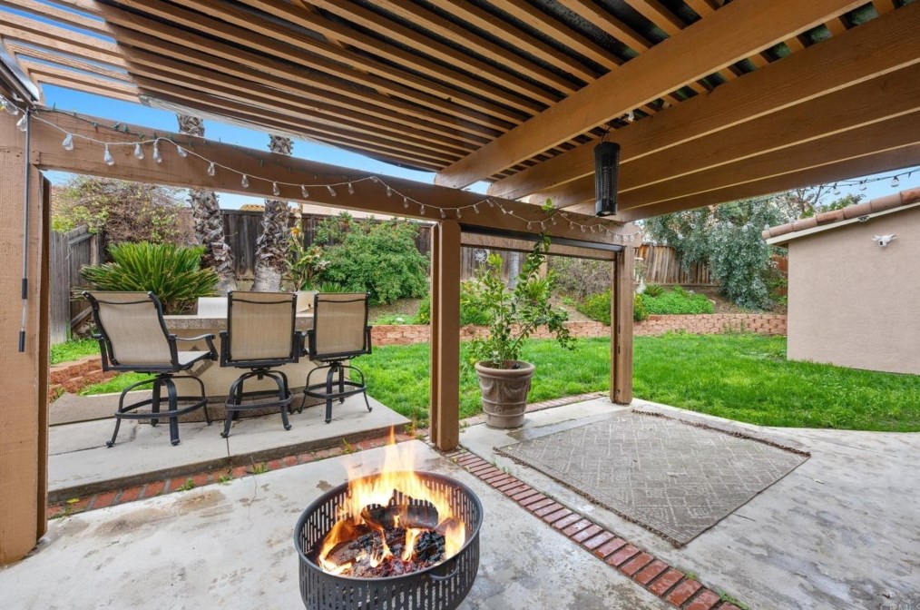 39361 San Thomas Ct, Murrieta CA  92562-4537 exterior