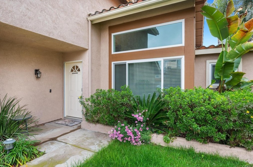 39361 San Thomas Ct, Murrieta CA  92562-4537 exterior
