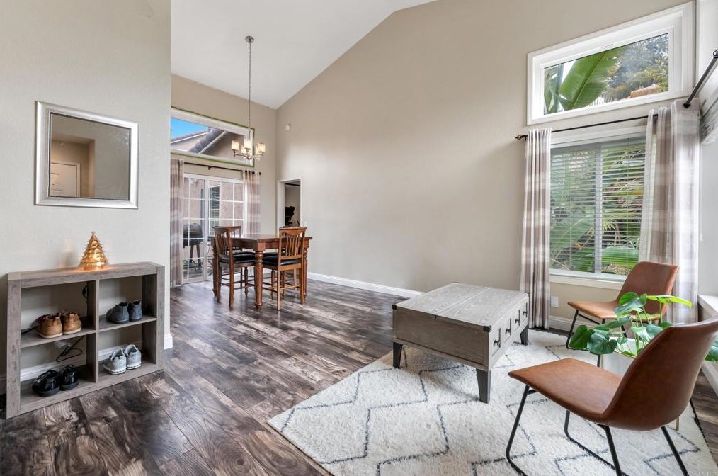 39361 San Thomas Ct, Murrieta CA  92562-4537 exterior