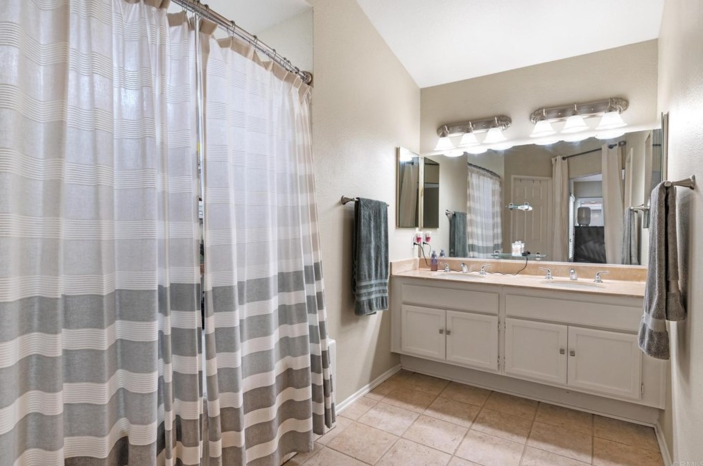 39361 San Thomas Ct, Murrieta CA  92562-4537 exterior