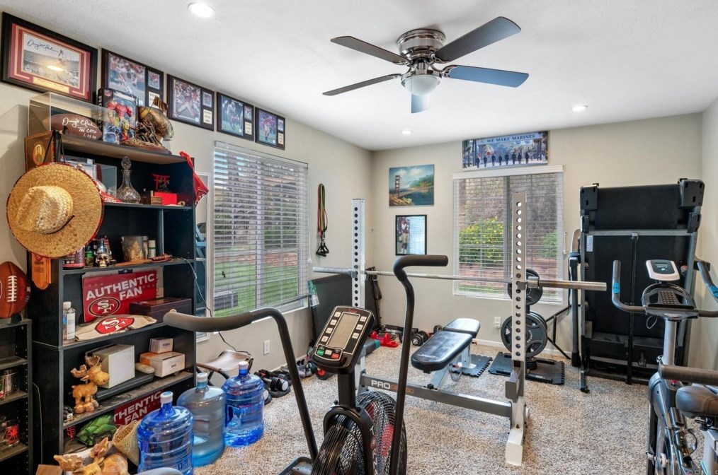 39361 San Thomas Ct, Murrieta CA  92562-4537 exterior