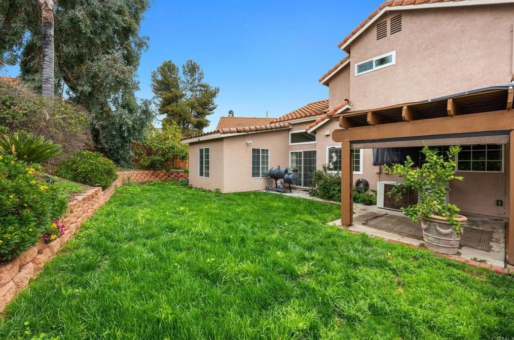 39361 San Thomas Ct, Murrieta CA  92562-4537 exterior