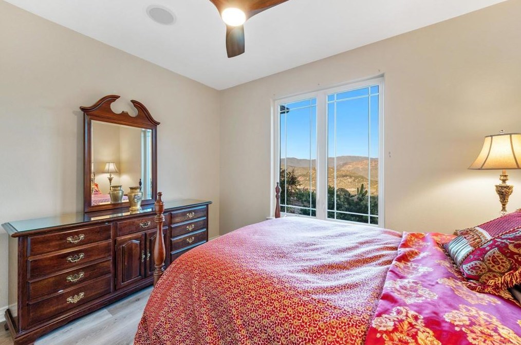 2974 Sumac Rd, Fallbrook CA  92028-8704 exterior