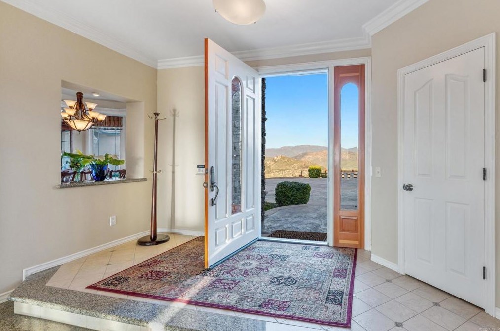 2974 Sumac Rd, Fallbrook CA  92028-8704 exterior