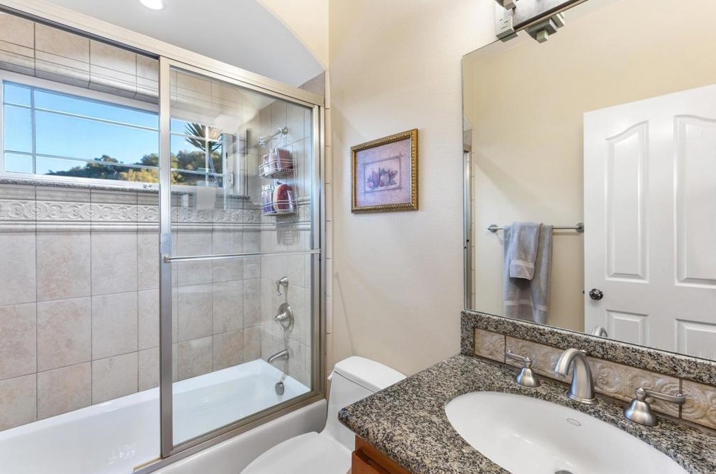 2974 Sumac Rd, Fallbrook CA  92028-8704 exterior