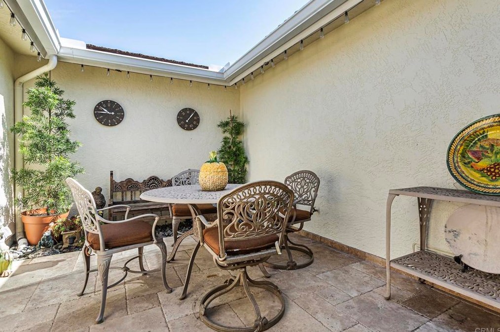 6157 Paseo Delicias, Rancho Santa Fe CA  92067 exterior