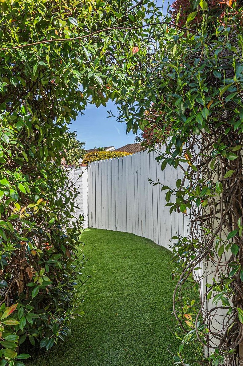 6157 Paseo Delicias, Rancho Santa Fe CA  92067 exterior