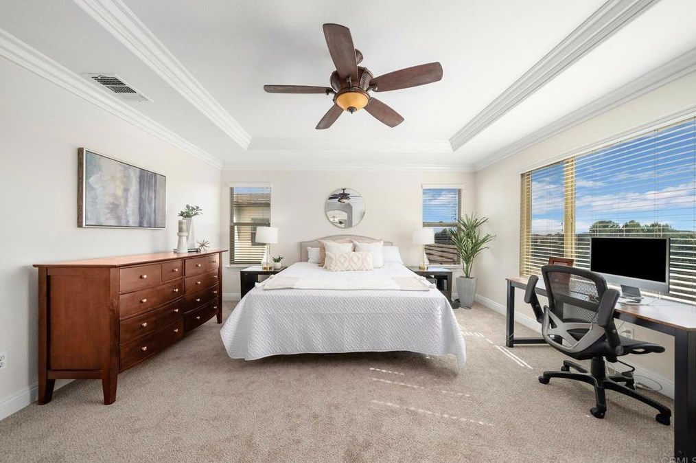 1566 Hopscotch Dr, Chula Vista CA  91915-1802 exterior