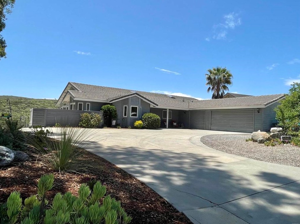 15715 Zeigler Ct, Ramona, CA 92065