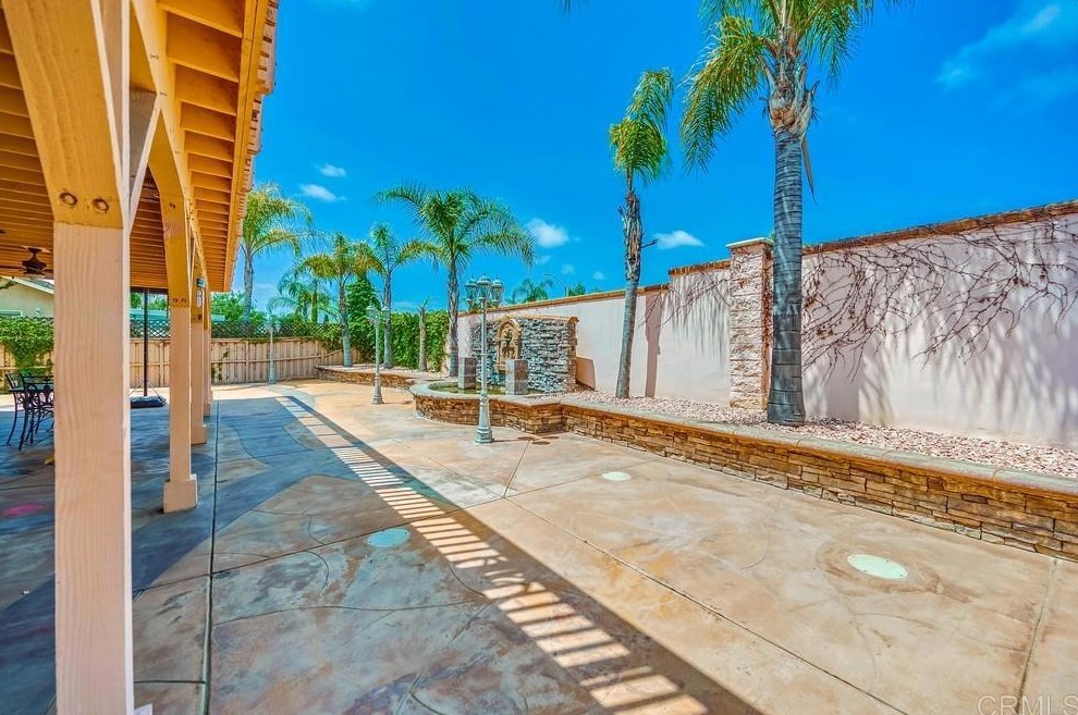 26574 Evergreen Ave, Murrieta CA  92563-4044 exterior