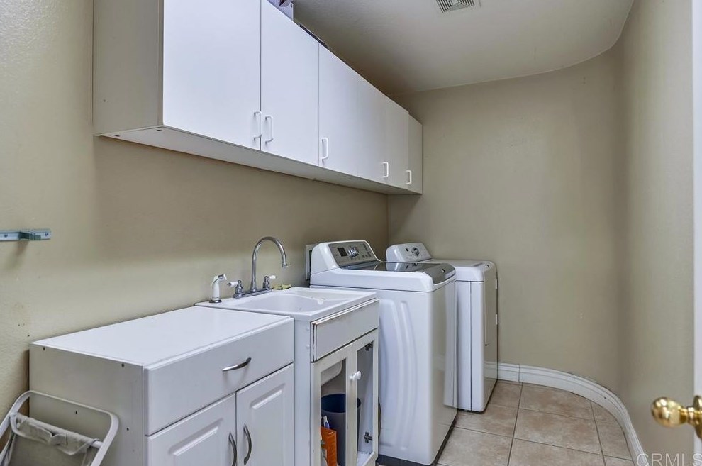 26574 Evergreen Ave, Murrieta CA  92563-4044 exterior