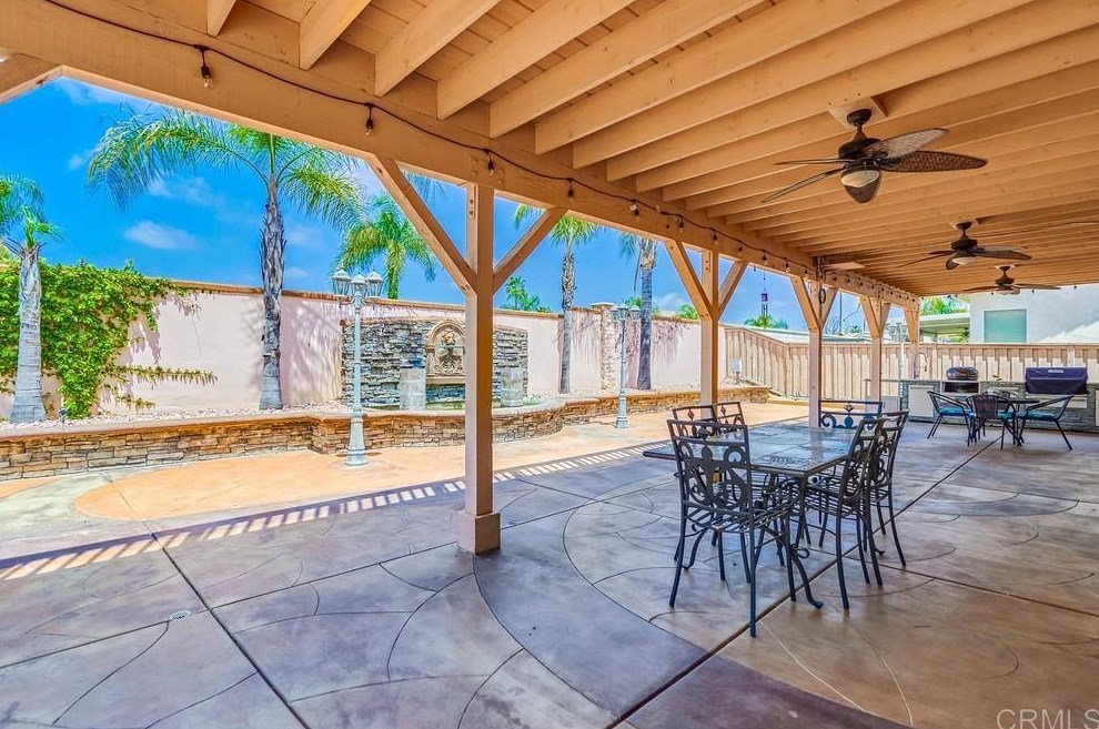 26574 Evergreen Ave, Murrieta CA  92563-4044 exterior