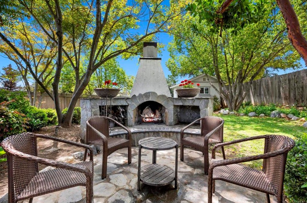 2341 Harvest Vista Ln, Fallbrook CA  92028-4590 exterior